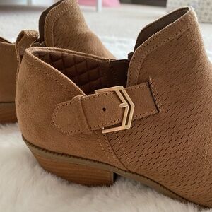 Dr. Scholl’s women’s Brown Booties